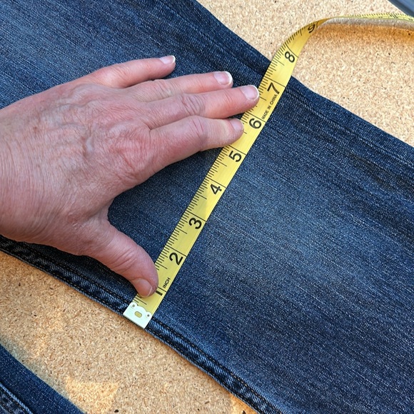 Women's premium NoEnd Blue Jeans, high rise flare - Picture 8 of 15